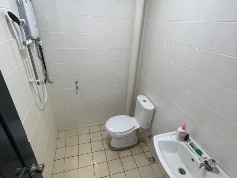 Room For Rent at Kenny Heights